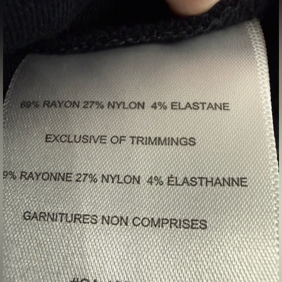 Lole Size XS Black Crew Neck Cropped Knit Bomber Jacket Zipper and Two Pockets - Picture 10 of 11